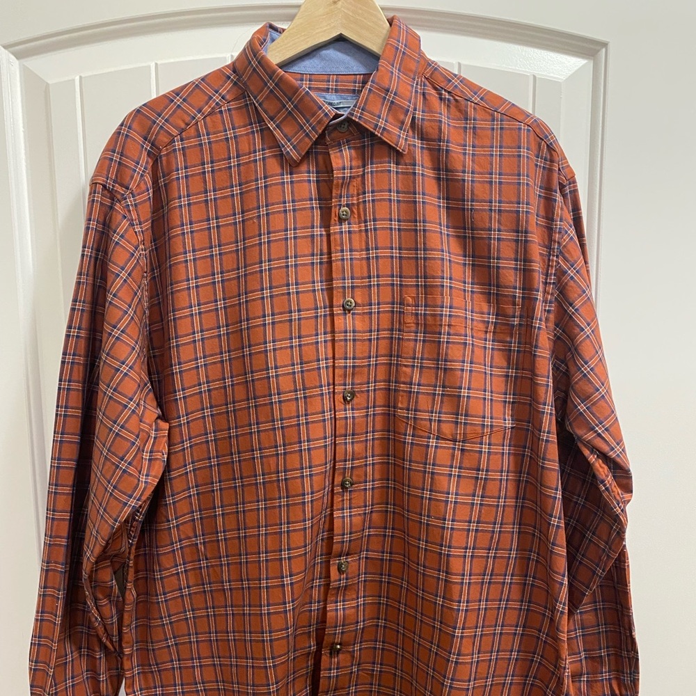 Johnston&Murphy 1 pocket button up. great w/navy slacks or jeans 4 a night out.